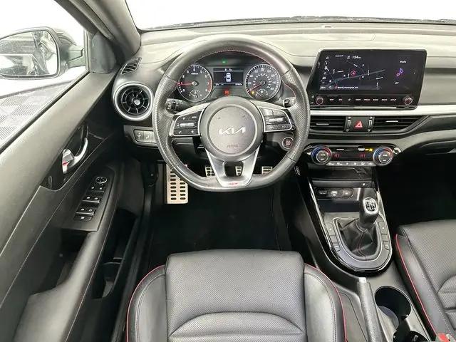 2023 Kia Forte GT Manual