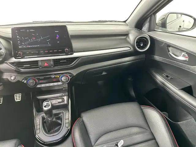 2023 Kia Forte GT Manual