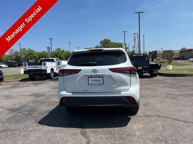 2023 Toyota Highlander L