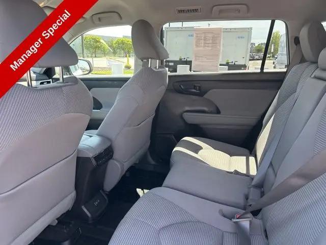 2023 Toyota Highlander L
