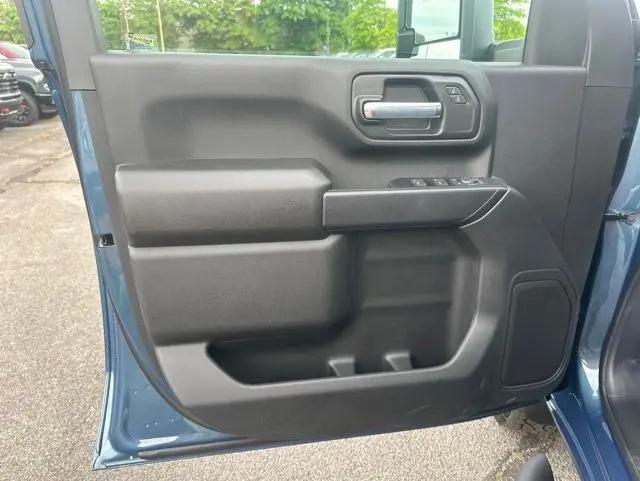 2026 Chevrolet Silverado 2500HD Crew Cab, Standard Bed, WT, 4WD