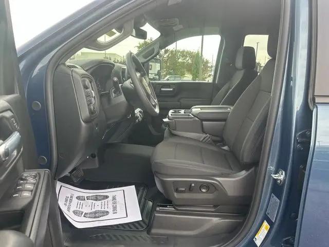 2026 Chevrolet Silverado 2500HD Crew Cab, Standard Bed, WT, 4WD