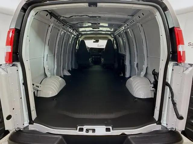 2026 Chevrolet Express Cargo Van 2500 Extended Wheelbase, WT, RWD