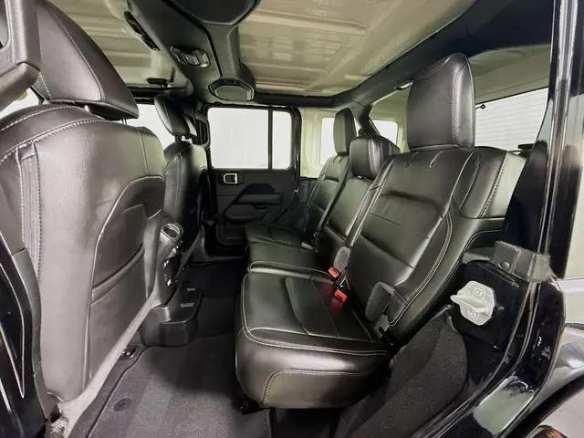 2022 Jeep Wrangler Unlimited Sahara 4x4