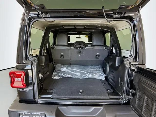 2022 Jeep Wrangler Unlimited Sahara 4x4