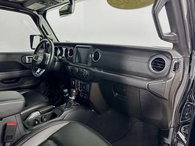 2022 Jeep Wrangler Unlimited Sahara 4x4