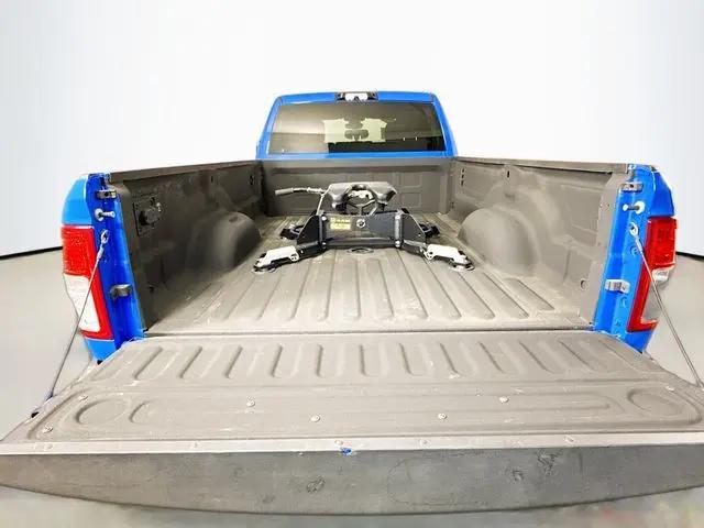 2022 Ram 3500 Big Horn Crew Cab 4x4 8' Box