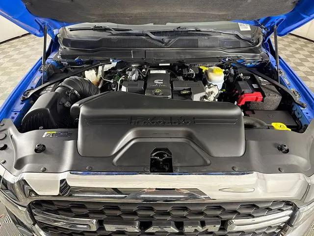 2022 Ram 3500 Big Horn Crew Cab 4x4 8' Box