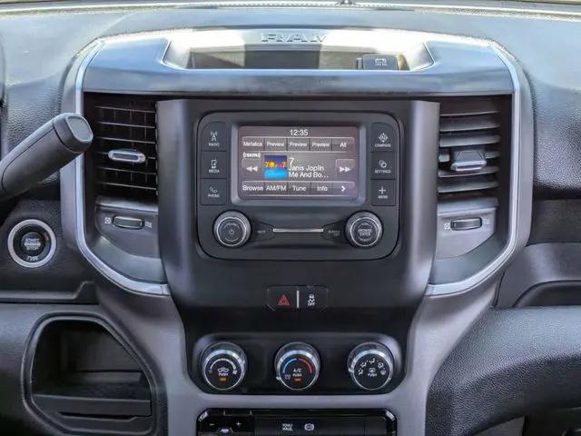 2024 Ram 3500 Tradesman/SLT/Laramie/Limited