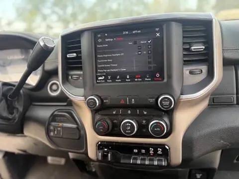 2020 Jeep Ram 2500 Laramie Crew Cab 4x4 64 Box