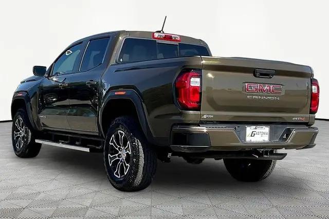 2023 GMC Canyon 4WD Crew Cab Short Box AT4