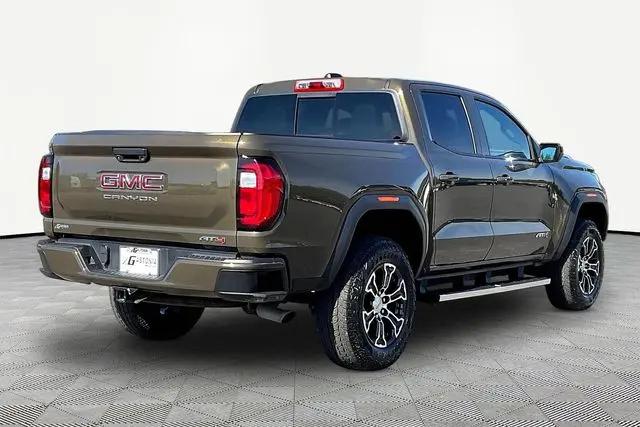 2023 GMC Canyon 4WD Crew Cab Short Box AT4