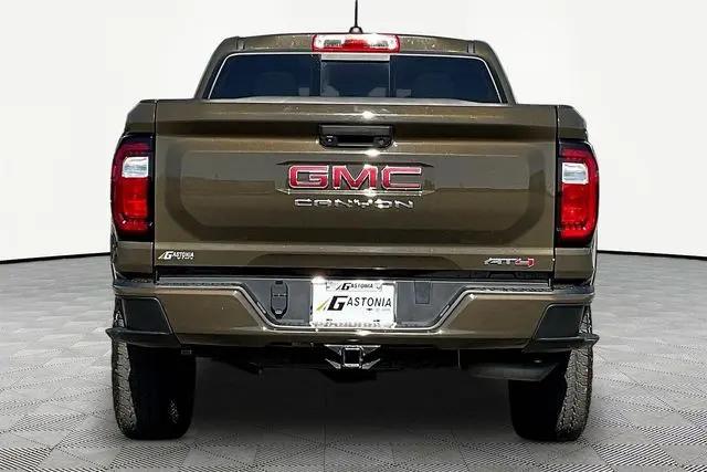 2023 GMC Canyon 4WD Crew Cab Short Box AT4
