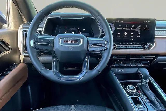 2023 GMC Canyon 4WD Crew Cab Short Box AT4