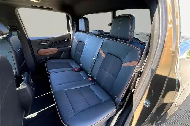 2023 GMC Canyon 4WD Crew Cab Short Box AT4