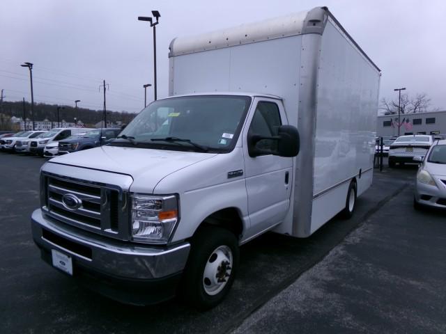 2023 Ford E-450 Cutaway Commercial Cutaway
