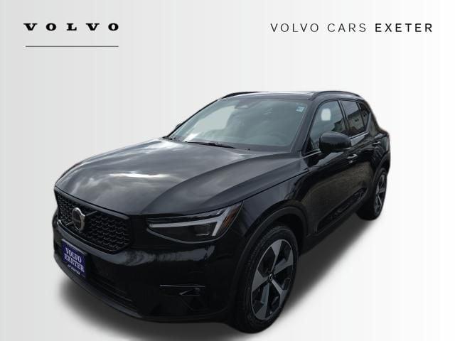2026 Volvo XC40 Plus, B5 AWD Gas (mild hybrid), Dark