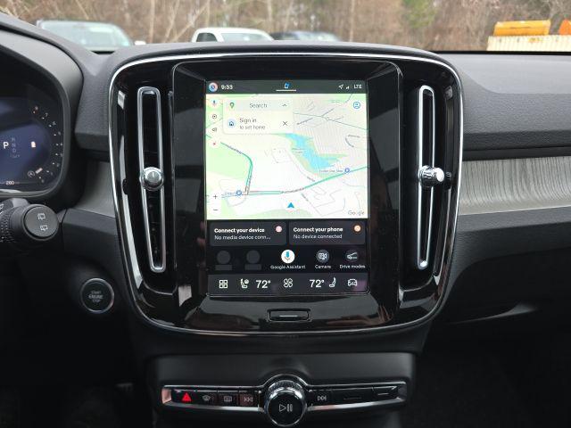 2026 Volvo XC40 Plus, B5 AWD Gas (mild hybrid), Dark