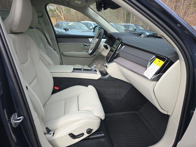 2026 Volvo XC90 Plug-In Hybrid Ultra, T8 AWD, Electric/Gasoline, Bright, 6 Seats
