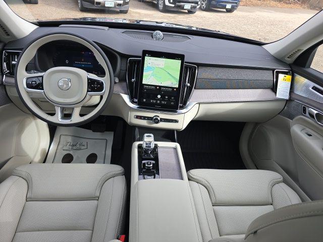 2026 Volvo XC90 Plug-In Hybrid Ultra, T8 AWD, Electric/Gasoline, Bright, 6 Seats