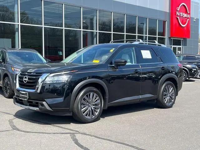 2023 Nissan Pathfinder SL 4WD for sale in Shelton, CT