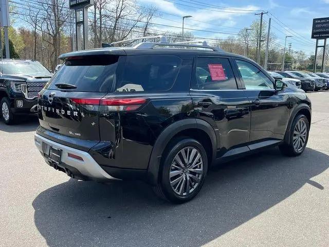 2023 Nissan Pathfinder SL 4WD