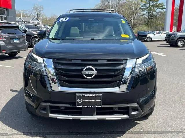 2023 Nissan Pathfinder SL 4WD