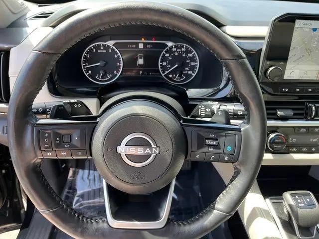 2023 Nissan Pathfinder SL 4WD