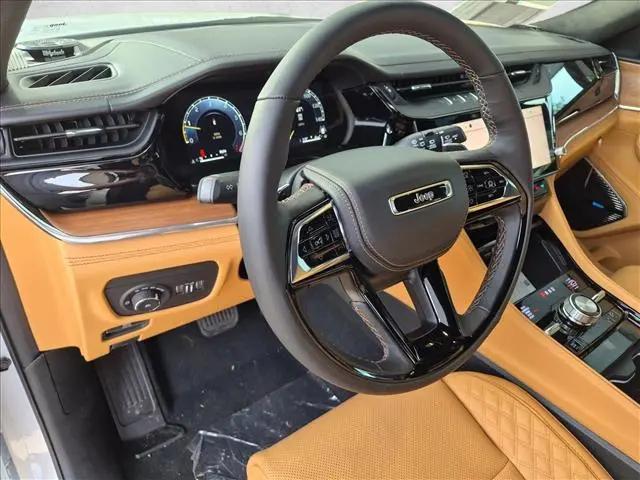 2026 Jeep Grand Cherokee Summit 4x4
