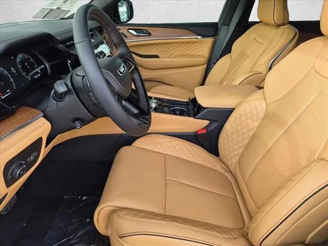 2026 Jeep Grand Cherokee Summit 4x4