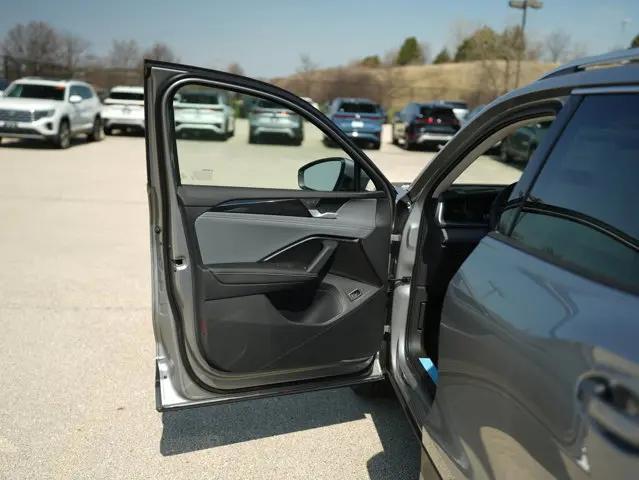2026 Volkswagen Tiguan SE
