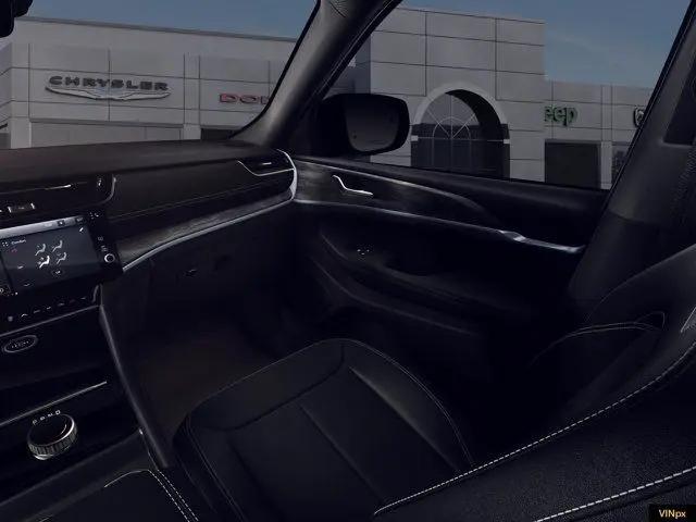 2026 Jeep Grand Cherokee L Altitude 4x4