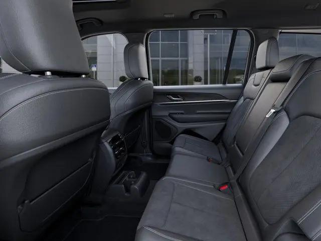 2026 Jeep Grand Cherokee L Altitude 4x4