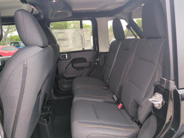 2025 Jeep Wrangler 4-Door Summit 4x4