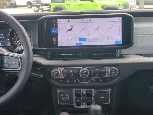 2025 Jeep Wrangler 4-Door Summit 4x4
