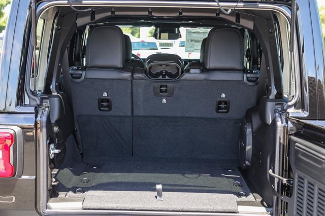 2026 Jeep Wrangler 4-Door Rubicon 4x4