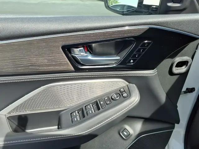 2023 Acura MDX Advance Package