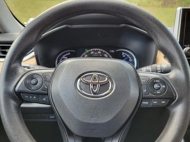 2024 Toyota RAV4 Hybrid XLE