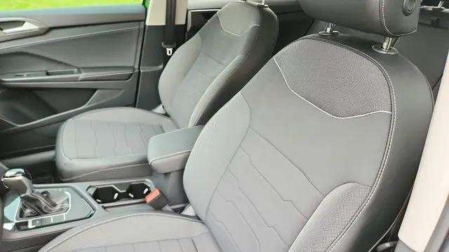 2026 Volkswagen Taos SE Black