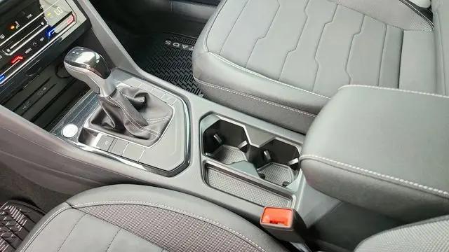 2026 Volkswagen Taos SE Black