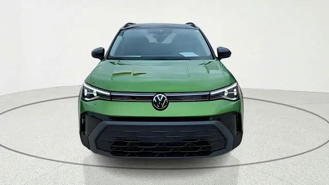 2026 Volkswagen Taos SE Black