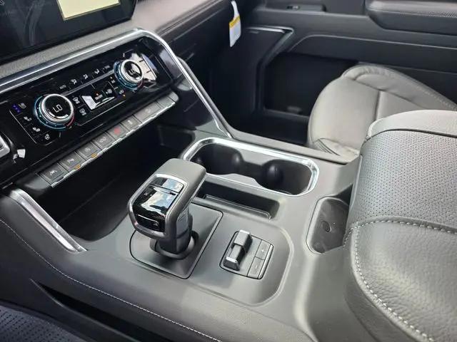 2026 GMC Sierra 1500 Crew Cab, Short Bed, Denali, 4WD
