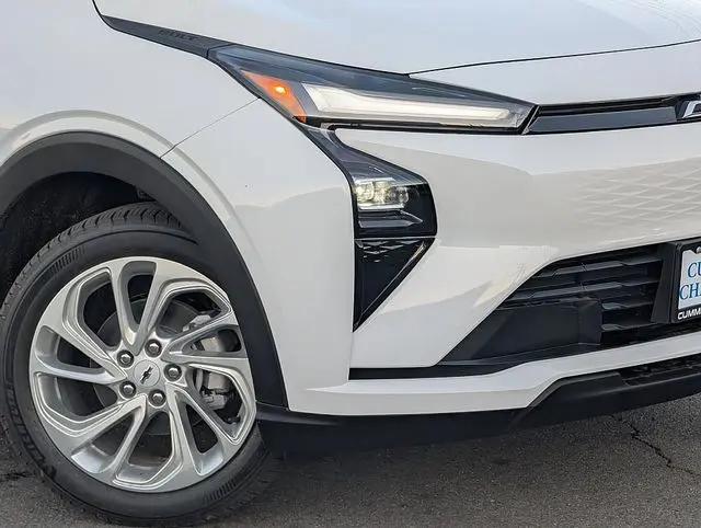 2027 Chevrolet Bolt LT FWD