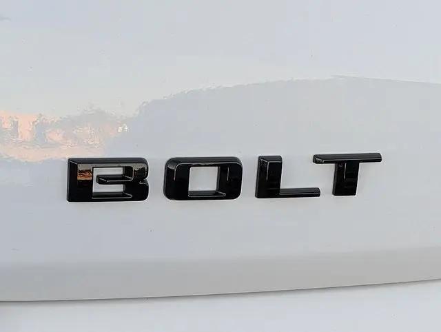 2027 Chevrolet Bolt LT FWD