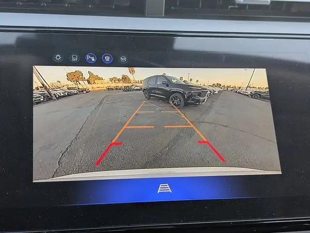2027 Chevrolet Bolt LT FWD