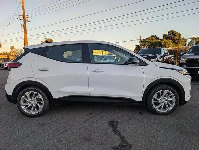 2027 Chevrolet Bolt LT FWD