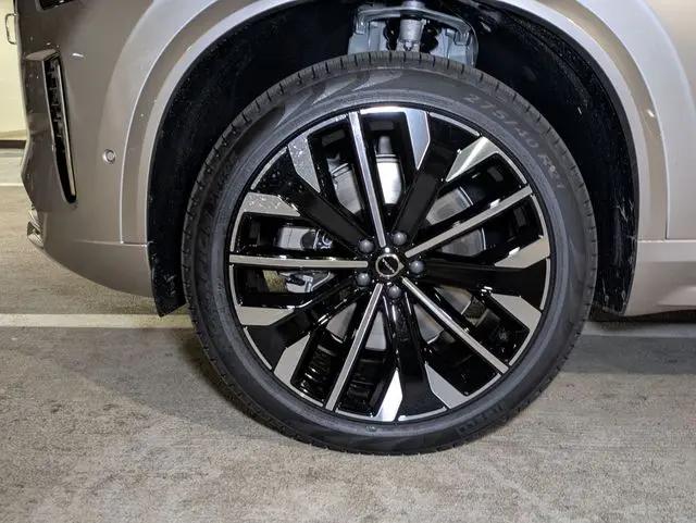2026 Volvo XC90 Plug-In Hybrid Plus, T8 AWD, Electric/Gasoline, Bright, 7 Seats