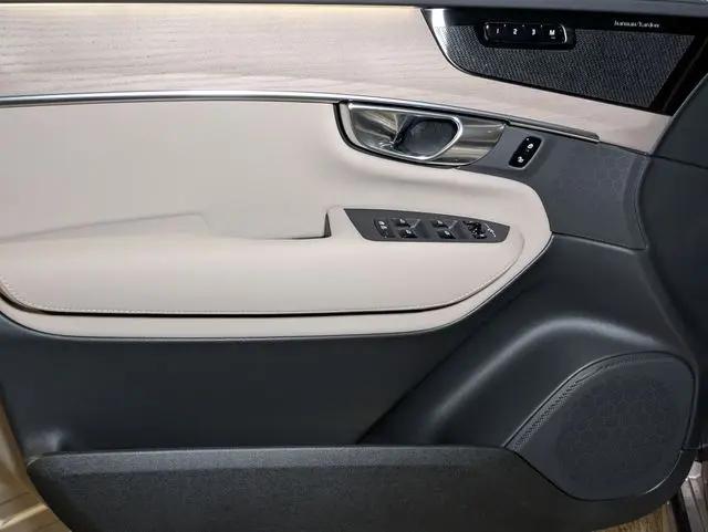 2026 Volvo XC90 Plug-In Hybrid Plus, T8 AWD, Electric/Gasoline, Bright, 7 Seats