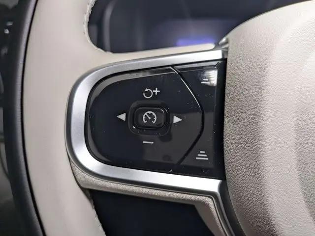 2026 Volvo XC90 Plug-In Hybrid Ultra, T8 AWD, Electric/Gasoline, Bright, 7 Seats