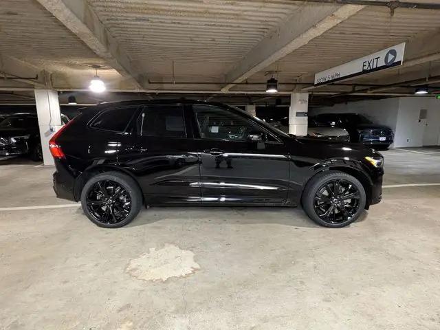 2026 Volvo XC60 Plug-In Hybrid Black Edition Ultra, T8 AWD Electric/Gasoline, Dark